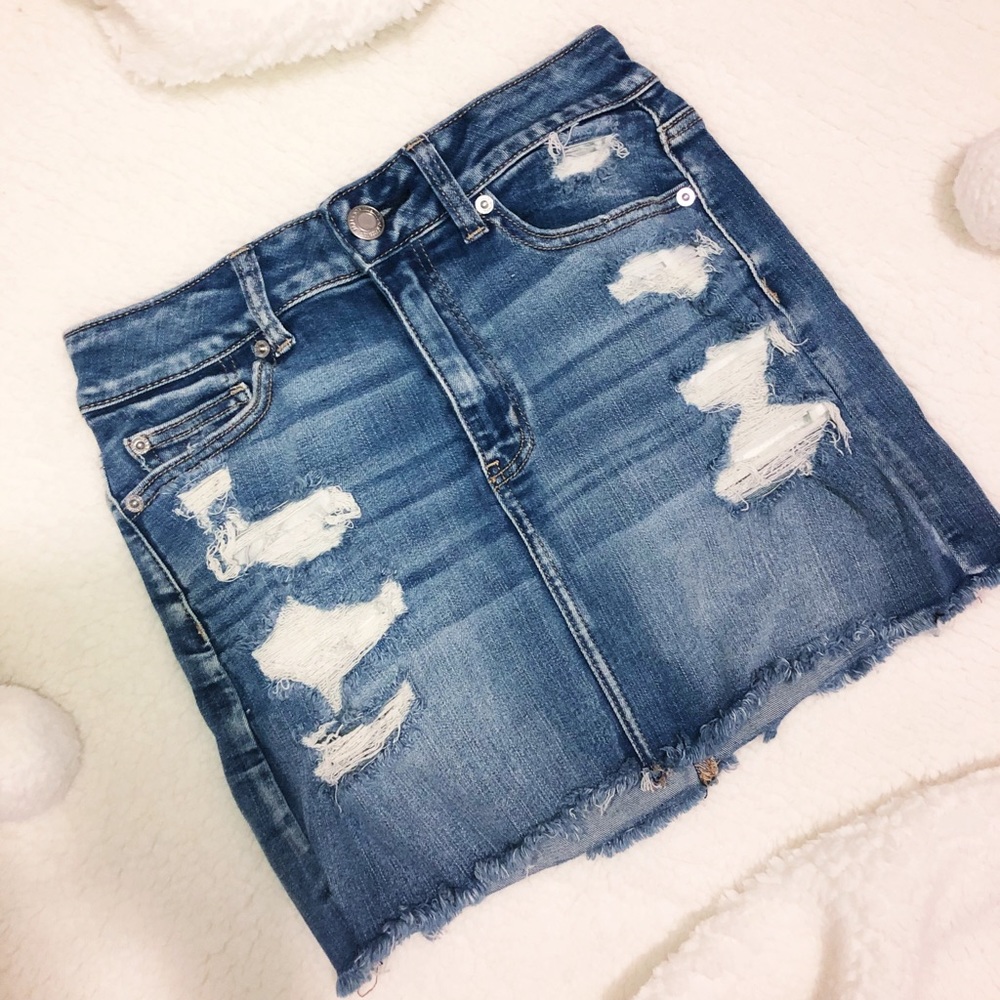 American Eagle Distressed Denim Hi-Waisted Mini